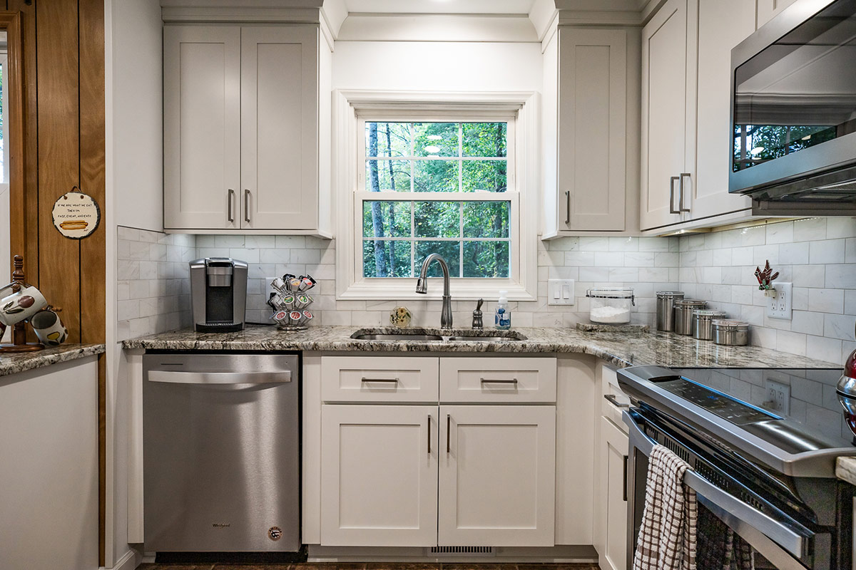 gallery-713-colonial-dr-wilkesboro-27 image